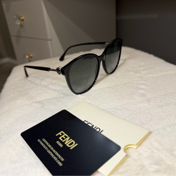 Authentic Fendi Black Sunglasses FF 0412/S - Picture 1 of 11